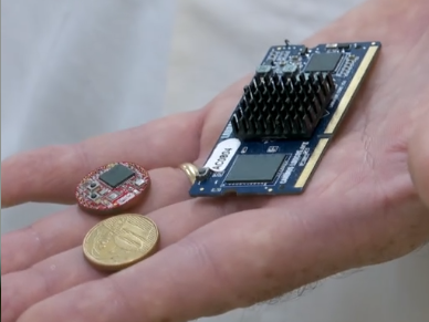USP cria novo microcomputador do tamanho de uma moeda