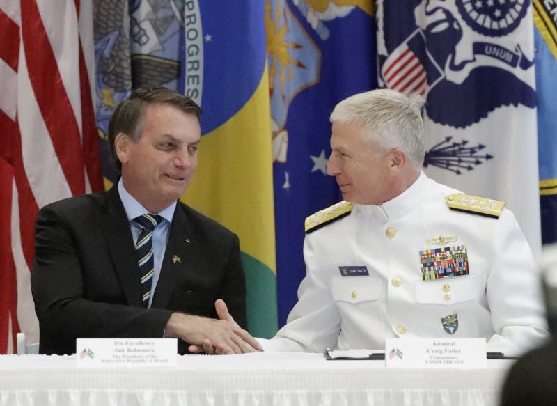 Brasil e Estados Unidos assinam acordo de defesa