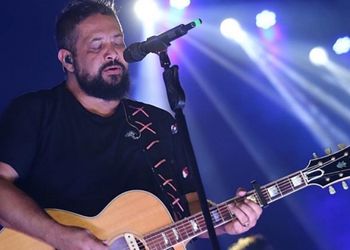 Ouça suas músicas gospel favoritas grátis no celular